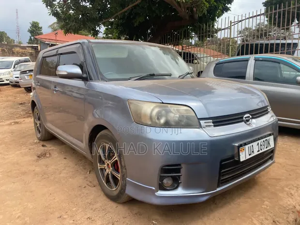 Toyota Corolla Rumion 2012 Gray - 1