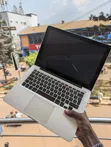 Apple MacBook Air 2010 4GB RAM 320GB HDD - 5