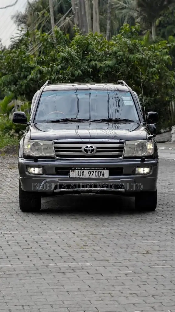 Toyota Land Cruiser Prado 2005 Silver - 1