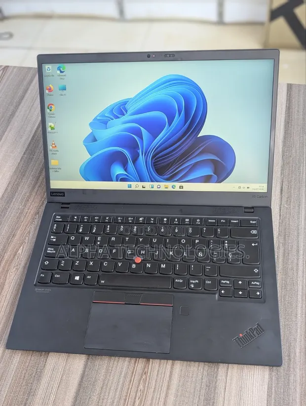 Lenovo ThinkPad X1 Carbon Laptop - 16GB RAM, 256GB SSD - 1