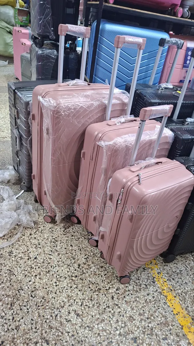 Luxury Suitcase Set - 3 Piece - 1