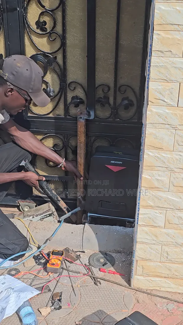 Automatic Gate Motor Installation & Service - 1