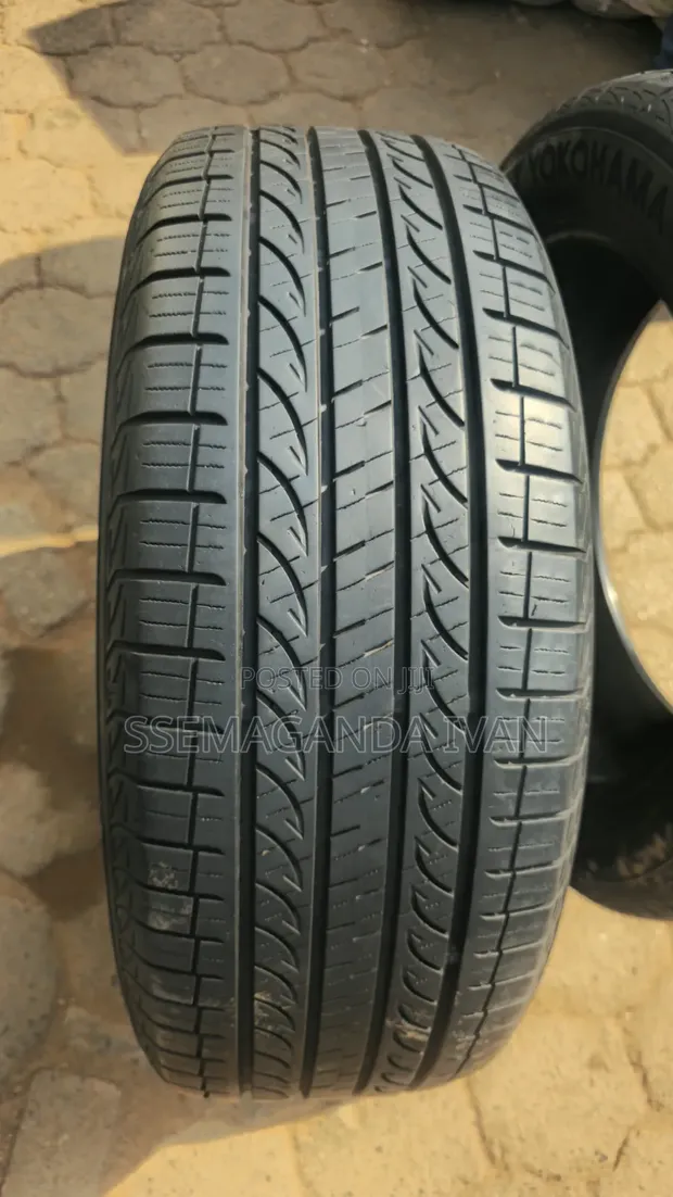 235/55R19 Yokohama, Toyo, Dunlop Tyres for Harrier Hybrid - 1
