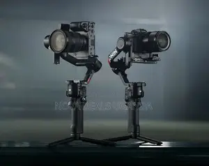 DJI RS 4 Combo 3-Axis Gimbal Stabilizer