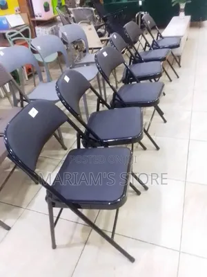 Black Vinyl-Padded Metal Folding Chairs (Set of 4)