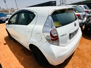 Toyota Aqua 2012 Hybrid
