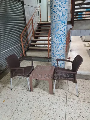 Rock Range Garden Plastic Table and Chairs Set
