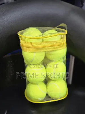 Tennis Balls (Pack of 12)