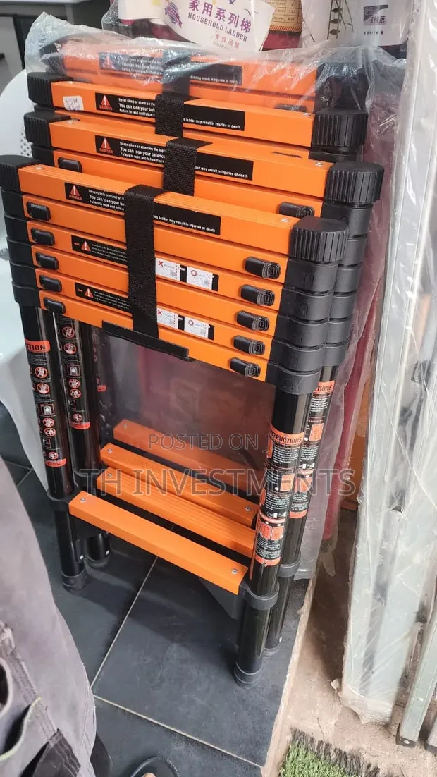 Brand New 7-Step Telescopic Ladder - 1