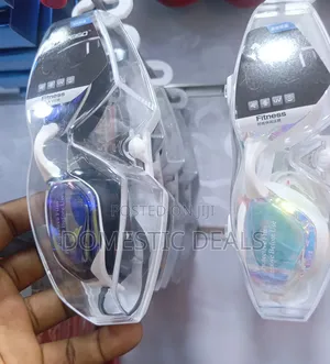 Unisex Swimming Goggles - Anti-Fog Mirrored Lenses