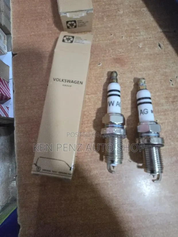 Volkswagen Tiguan 2007-2010 Spark Plugs - 1