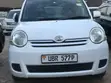 Toyota Sienta 2008 White - 1