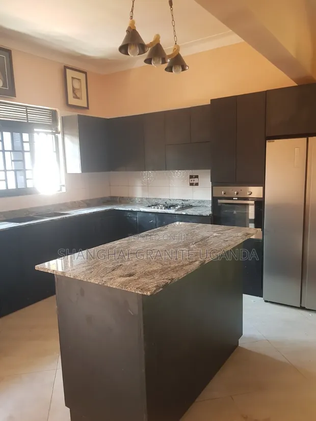 Granite Kitchen Worktop - White with Black Waves - 1