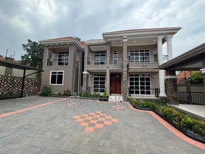 6 Bedroom Duplex for Sale in Lubowa, Central Division