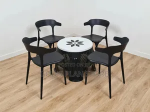 4-Seater Decorative Table & Chairs for Bars