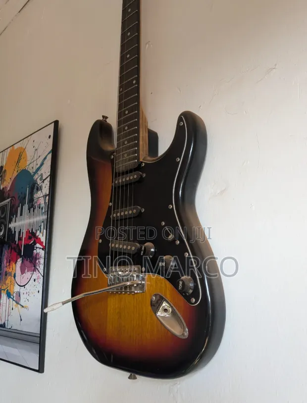 Used Yamaha Electric Guitar - 1