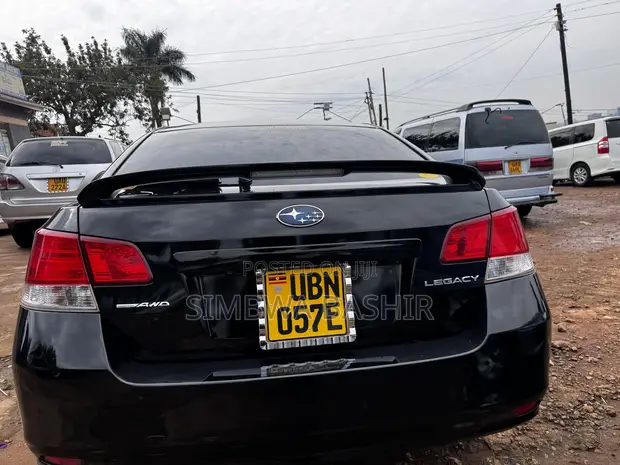 Subaru Legacy 2010 Black - 1