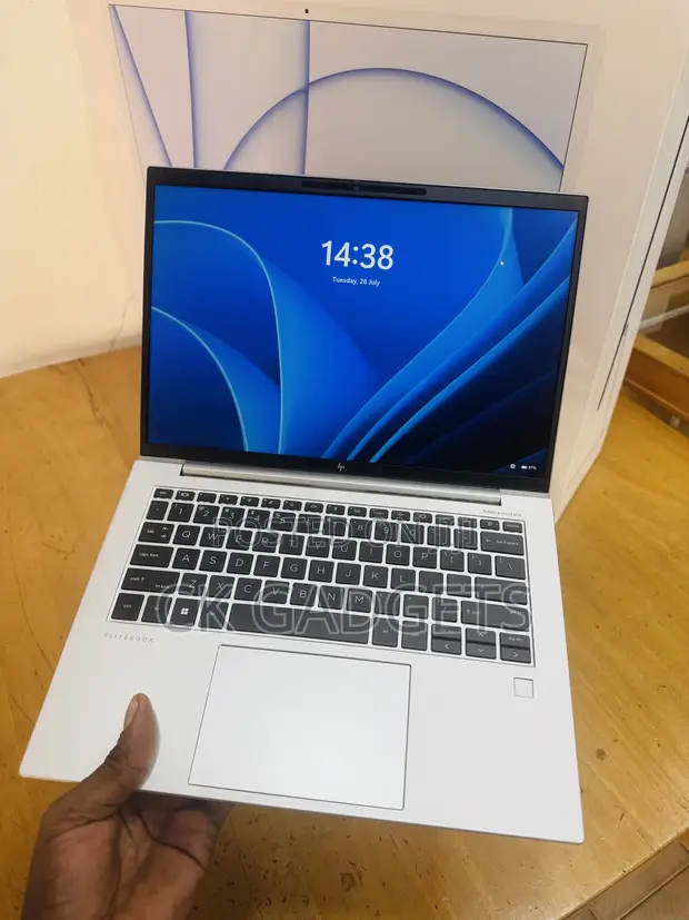 New HP EliteBook 830 G9 Laptop - 16GB RAM, 512GB SSD, Intel Core i7 - 1