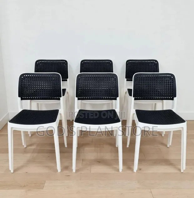 Corda Plastic Dining Chairs (Set of 4) - 1