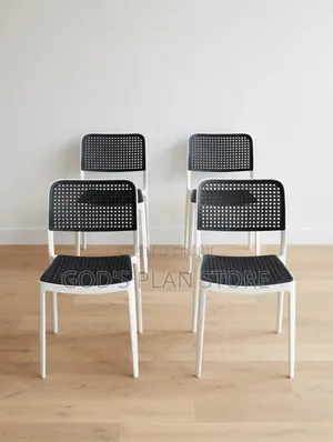 Poppy Plastic Chairs for Garden & Restaurants