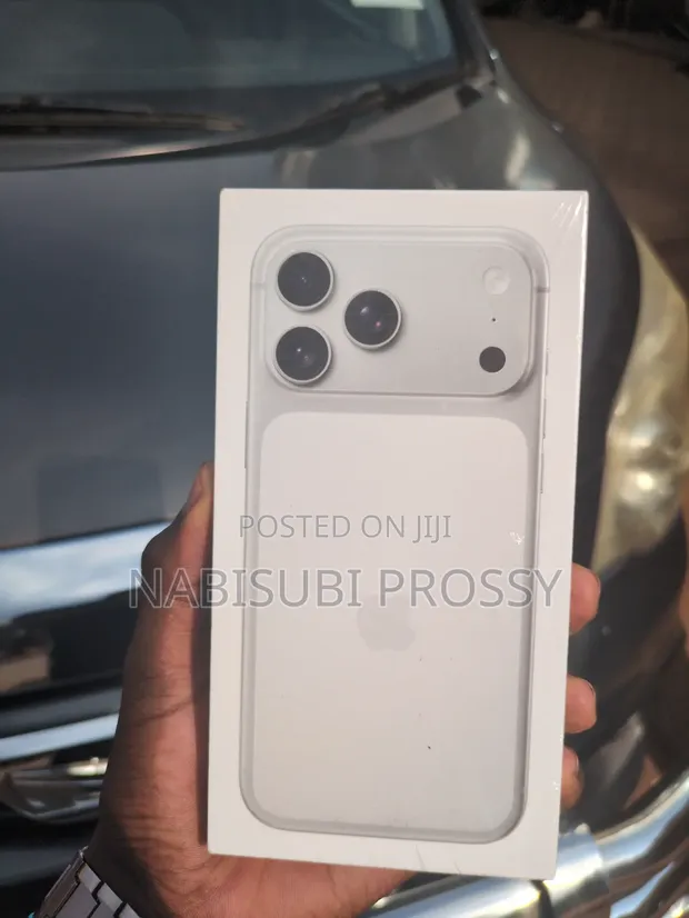 New Apple iPhone 17 Pro Max 256GB Silver - 1