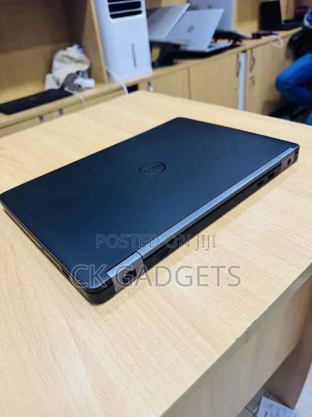 New Dell Latitude 14 E7470 Laptop - 1
