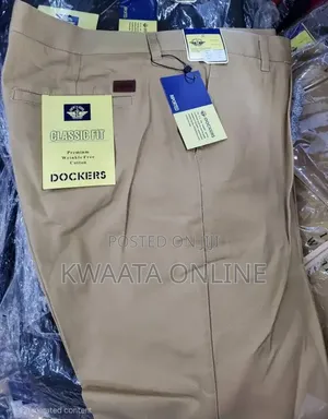 Dockers Classic Fit Men's Khaki Pants