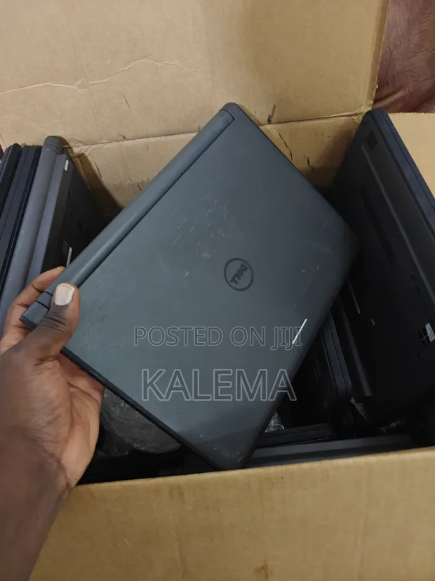 Dell Latitude 3340 Laptop - 1