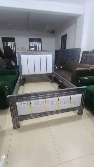 4x6 White and Gray Bed Frame with Stickers