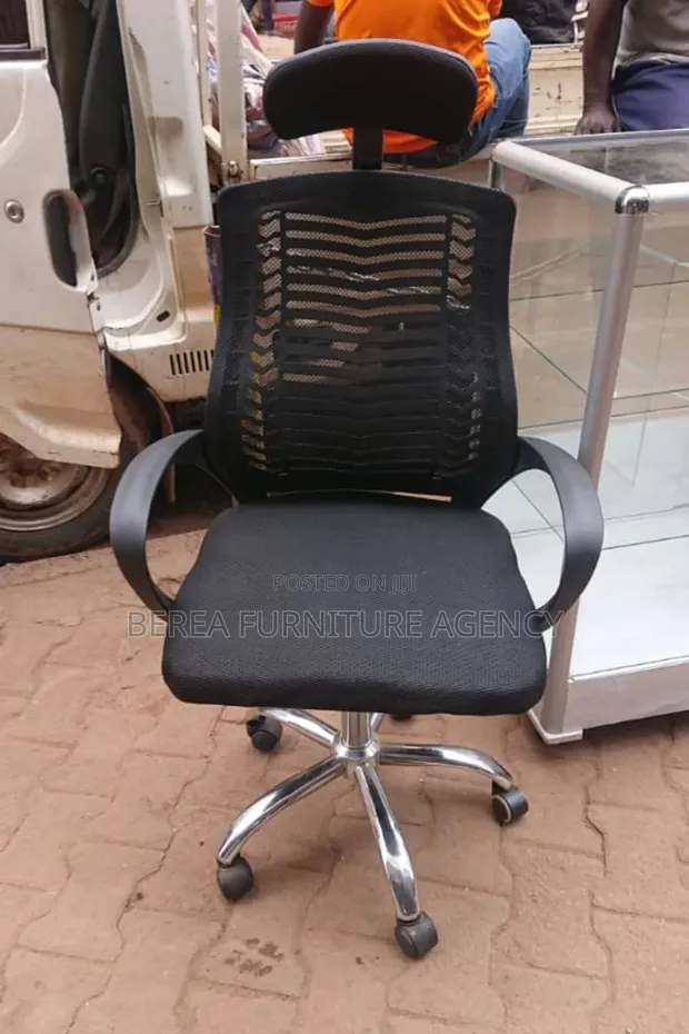 Refurbished 360 Rotation Mesh Office Chair - 1