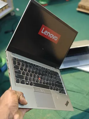 Lenovo ThinkPad X1 Carbon Laptop
