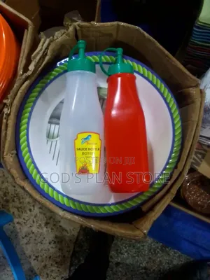 Stallion Plastic Tomato Sauce Bottles (White)