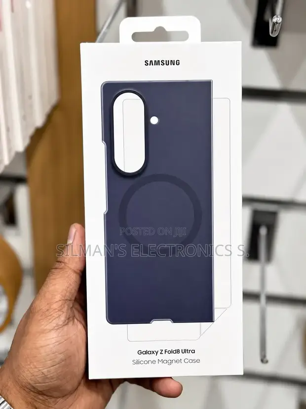 Samsung Galaxy Z Fold 8 Ultra Silicone Magnet Case - 1