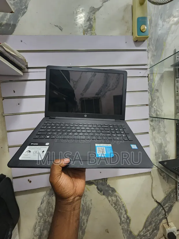 New HP 250 G4 Laptop: Intel Core i5, 8GB RAM, 256GB SSD - 1