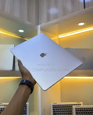 Apple MacBook Pro 2017 16GB RAM, 512GB SSD