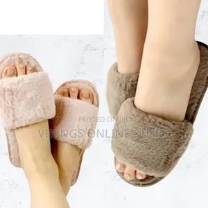 Soft Fuzzy Fur Slides - Women's One Size