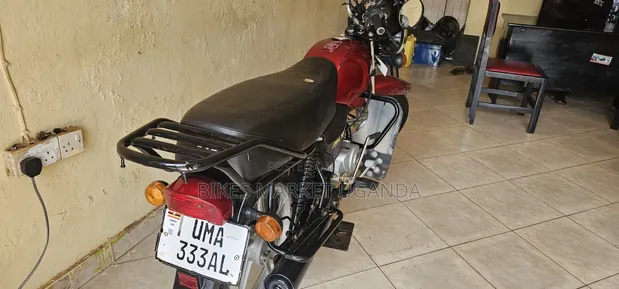 TVS HLX Plus ES 2025 Red - 1