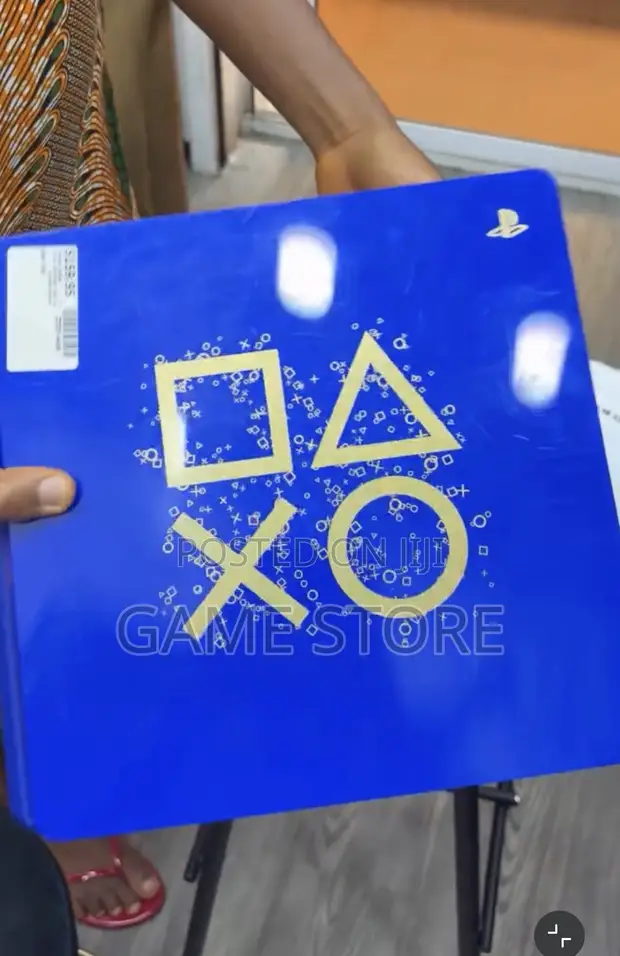 PS4 Slim Console - 1