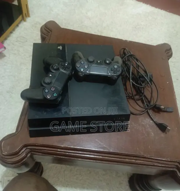 PS4 Standard Console - Excellent Condition - 1