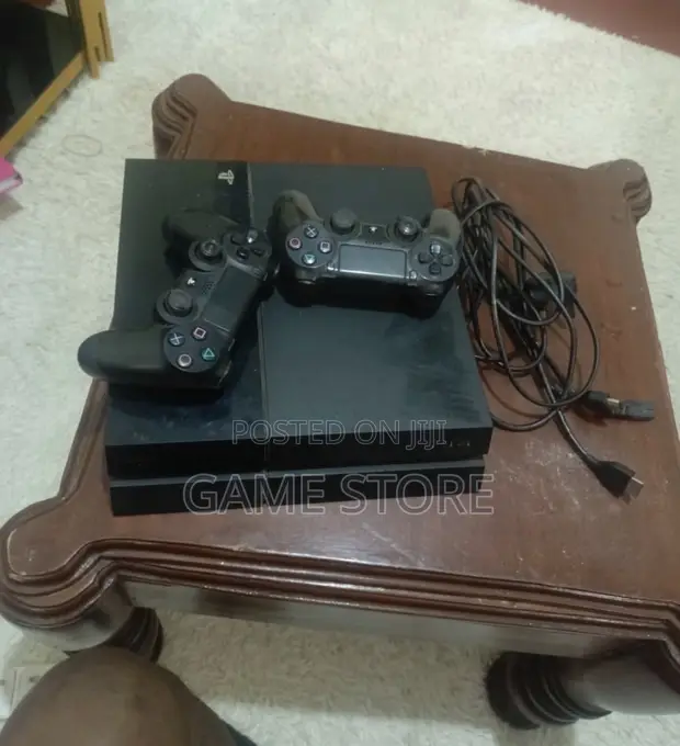 PS4 Standard Console - 1
