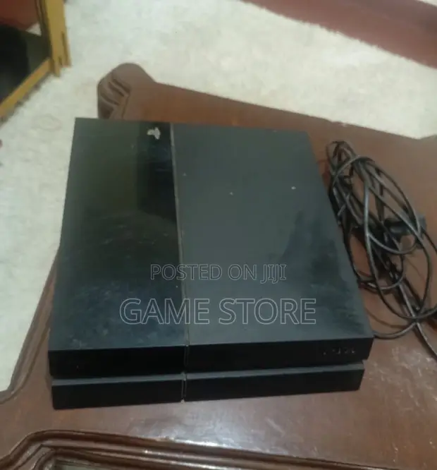 PS4 Standard Console - 1