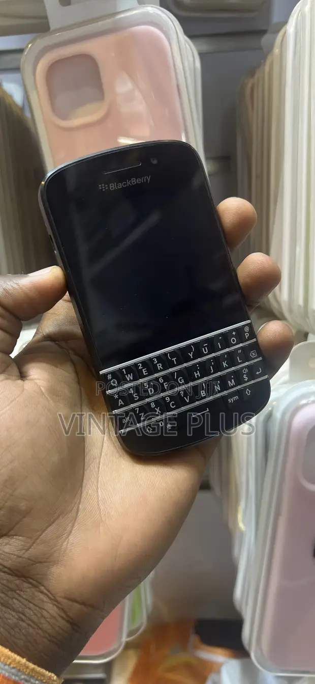 BlackBerry Q10 16GB Black - 1