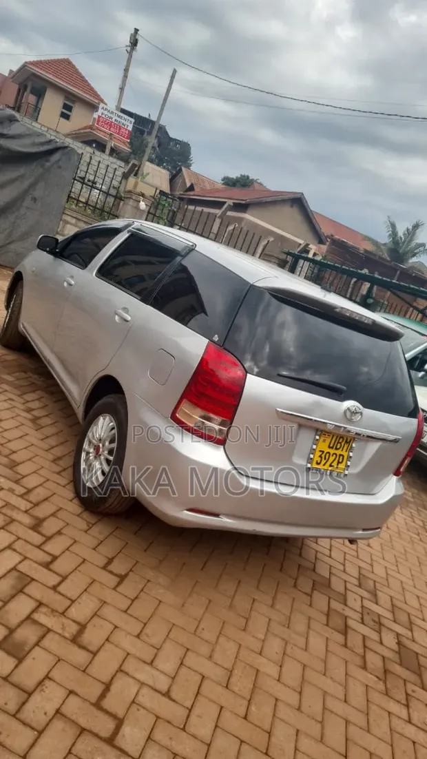 Toyota Wish 2008 Silver - 1
