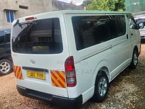 Toyota HiAce 2010 Diesel