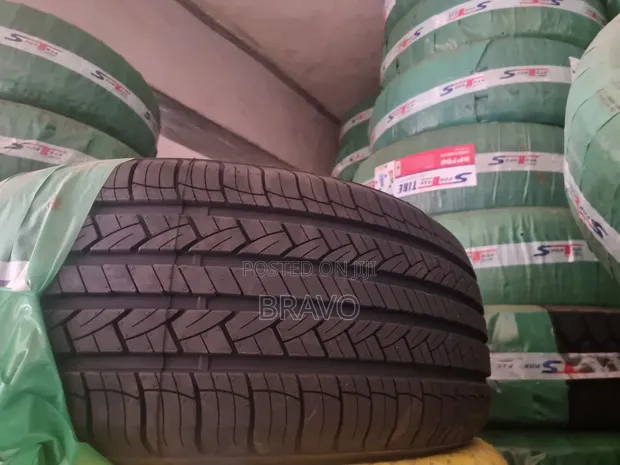 235/60R18 Tires for Toyota Harrier Hybrid - 1