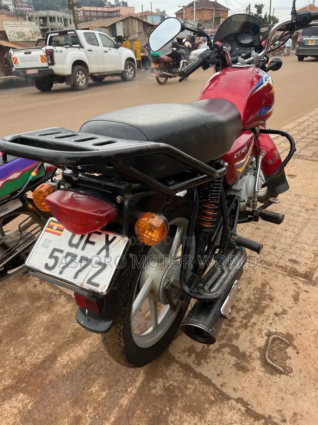 Bajaj CT 125X 2023 Red - 1