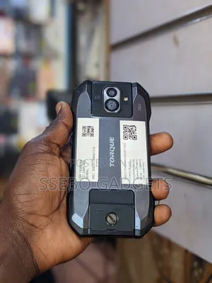 Kyocera Torque G04 KYV 46 64GB Black