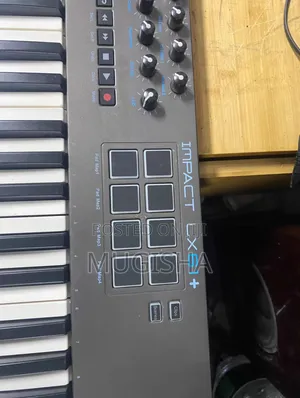 Nektar Impact LX61 Midi Keyboard