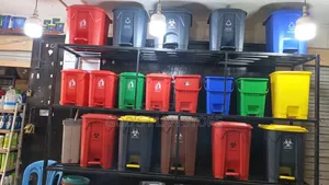 20 Litre Plastic Dust Bins - Step On