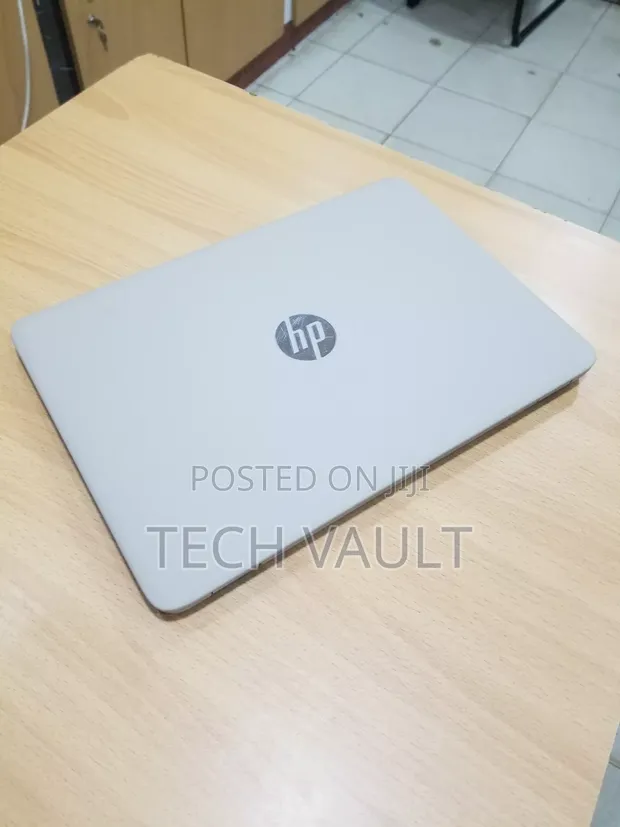 HP EliteBook 840 G3 Laptop - 1